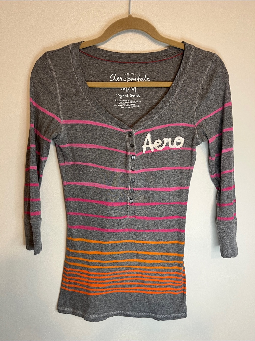 Aeropostale Women’s M Gray 3/4 Sleeve Henley with Pink & Orange Stripe Accents